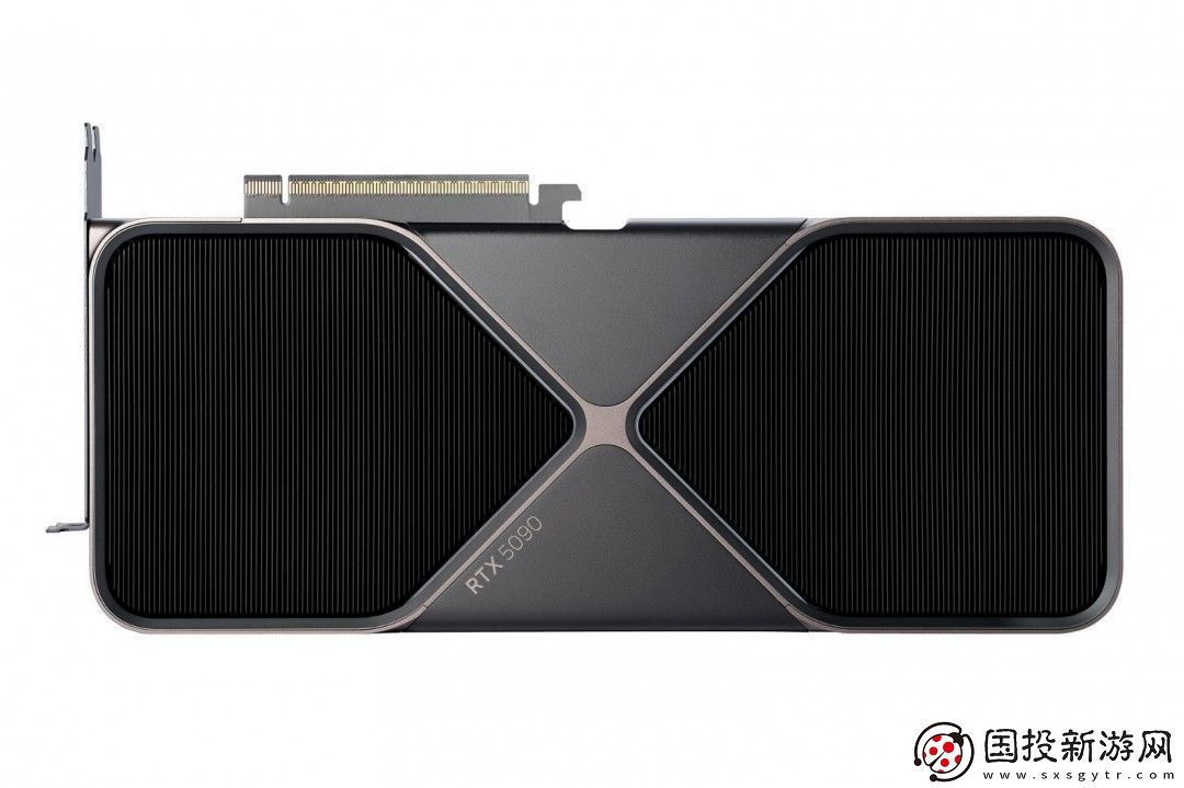 RTX5090公版卡采用液态金属散热