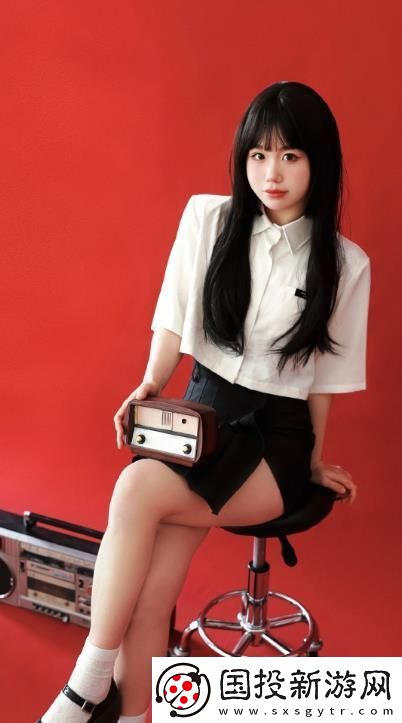 丰满的女邻居源自生活