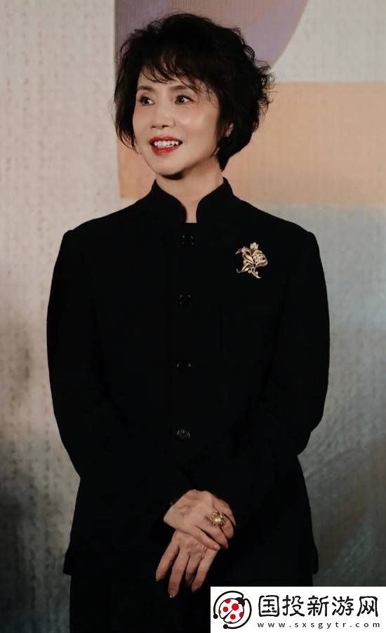 前央视知名主持人转行当演员