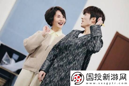 前央视知名主持人转行当演员