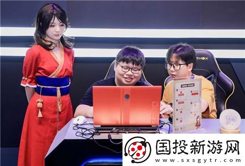 迷人的次元之旅