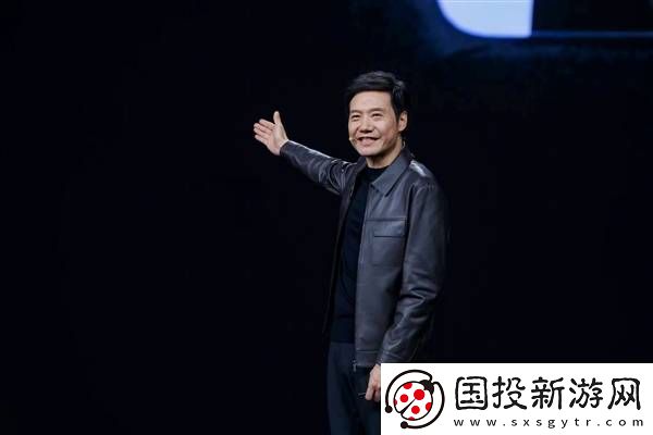 雷军回应皮衣争议