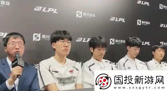 LPL上单选手Bin被前教练公开批评