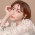 医生用指尖摩擦着小痘痘汉化版
